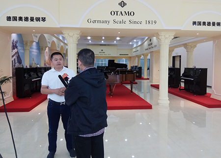 湛江市广播电视台采访广东游艇会yth0008高新科技产业园的简讯